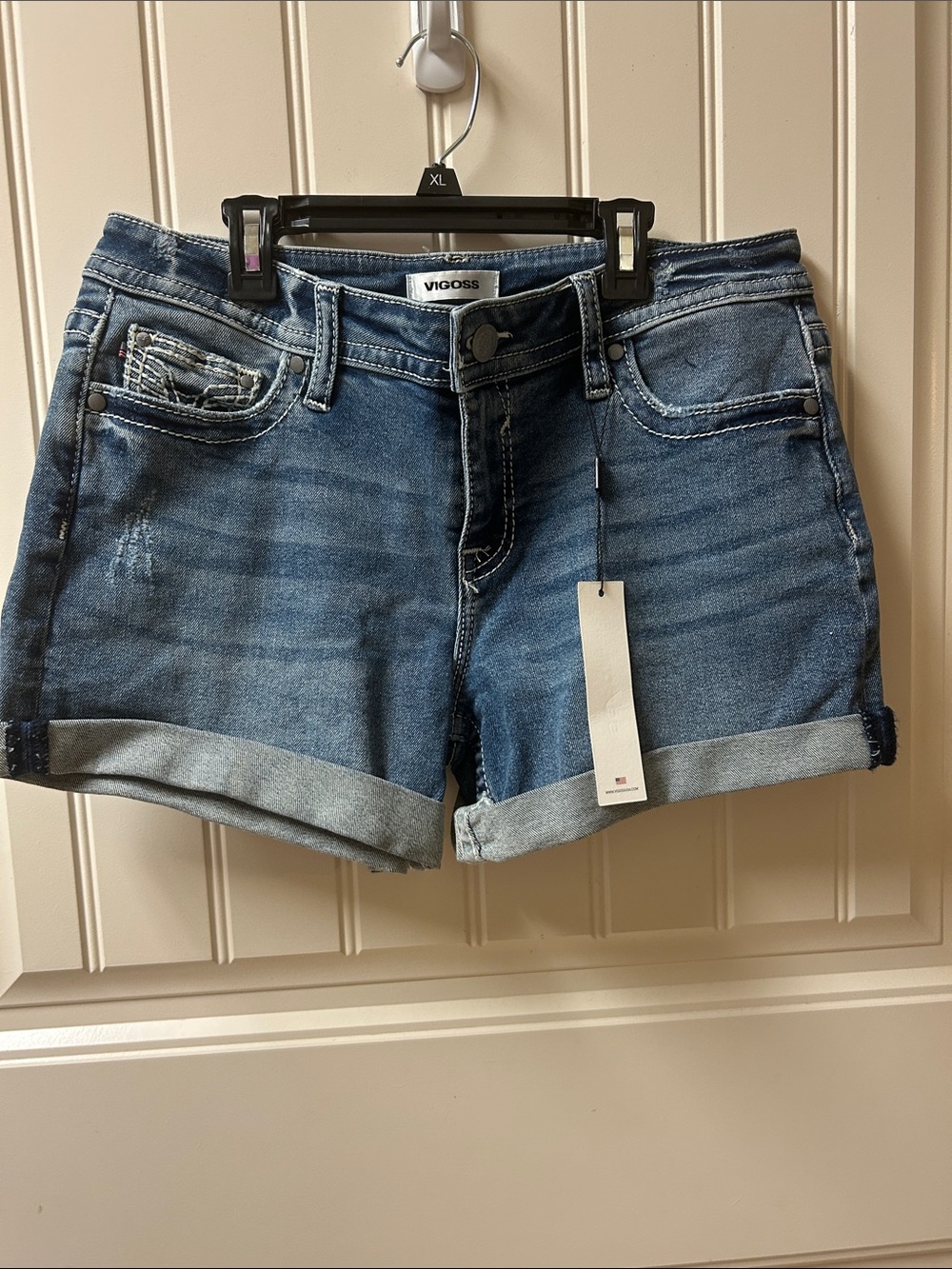 NWT Vigoss Medium Wash Rolled Cuff Denim Shorts